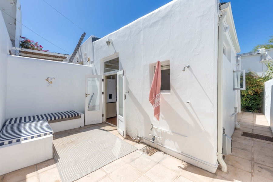 To Let 2 Bedroom Property for Rent in Tamboerskloof Western Cape